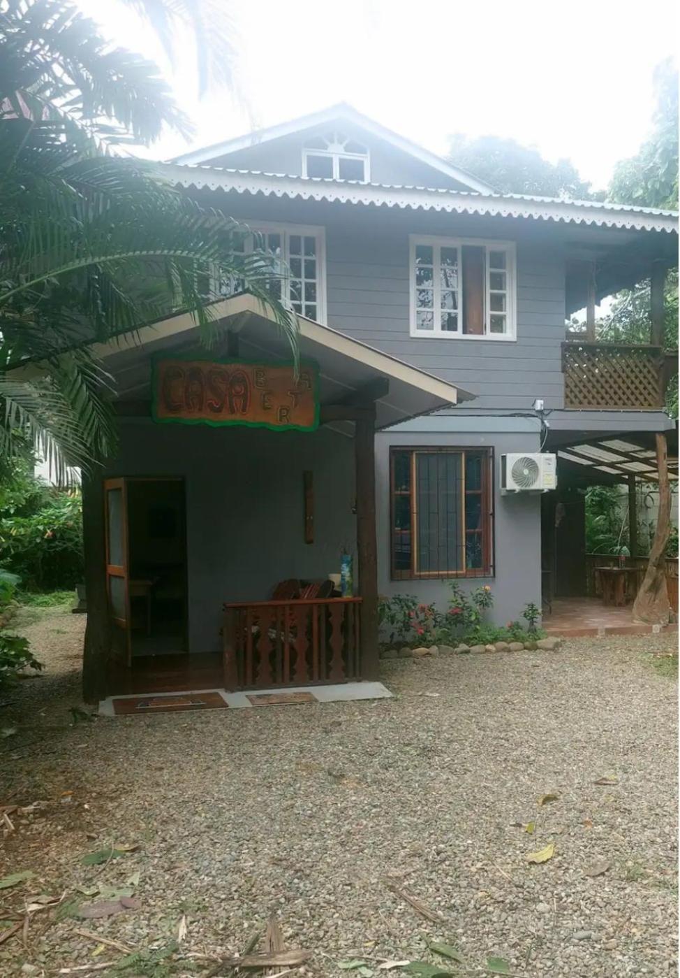 Casa Berta Apartment Puerto Viejo de Talamanca Екстериор снимка